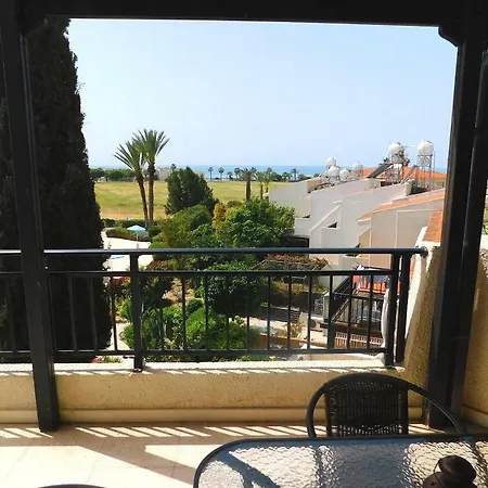 Sea View Apartment, Close To Amenities Апартаменты *